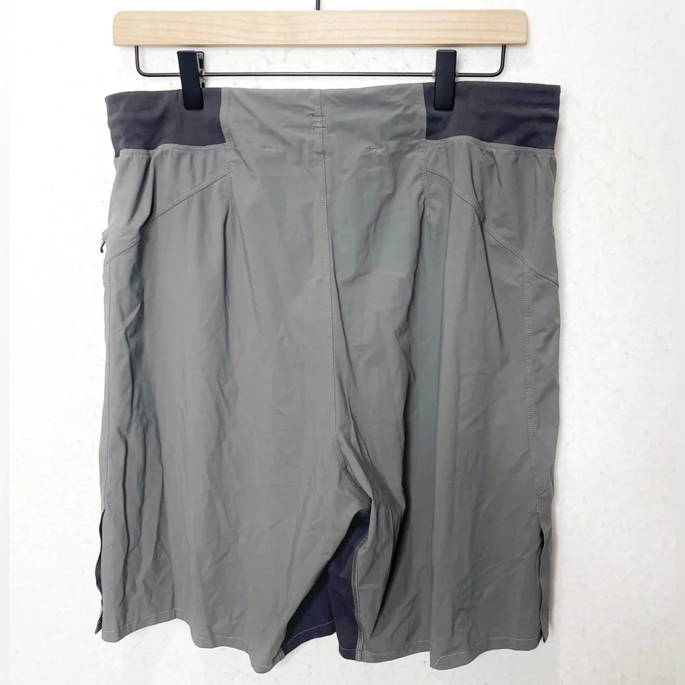 Lululemon Assert Athletic Shorts Linerless Gray Black Drawstring Closure Pockets